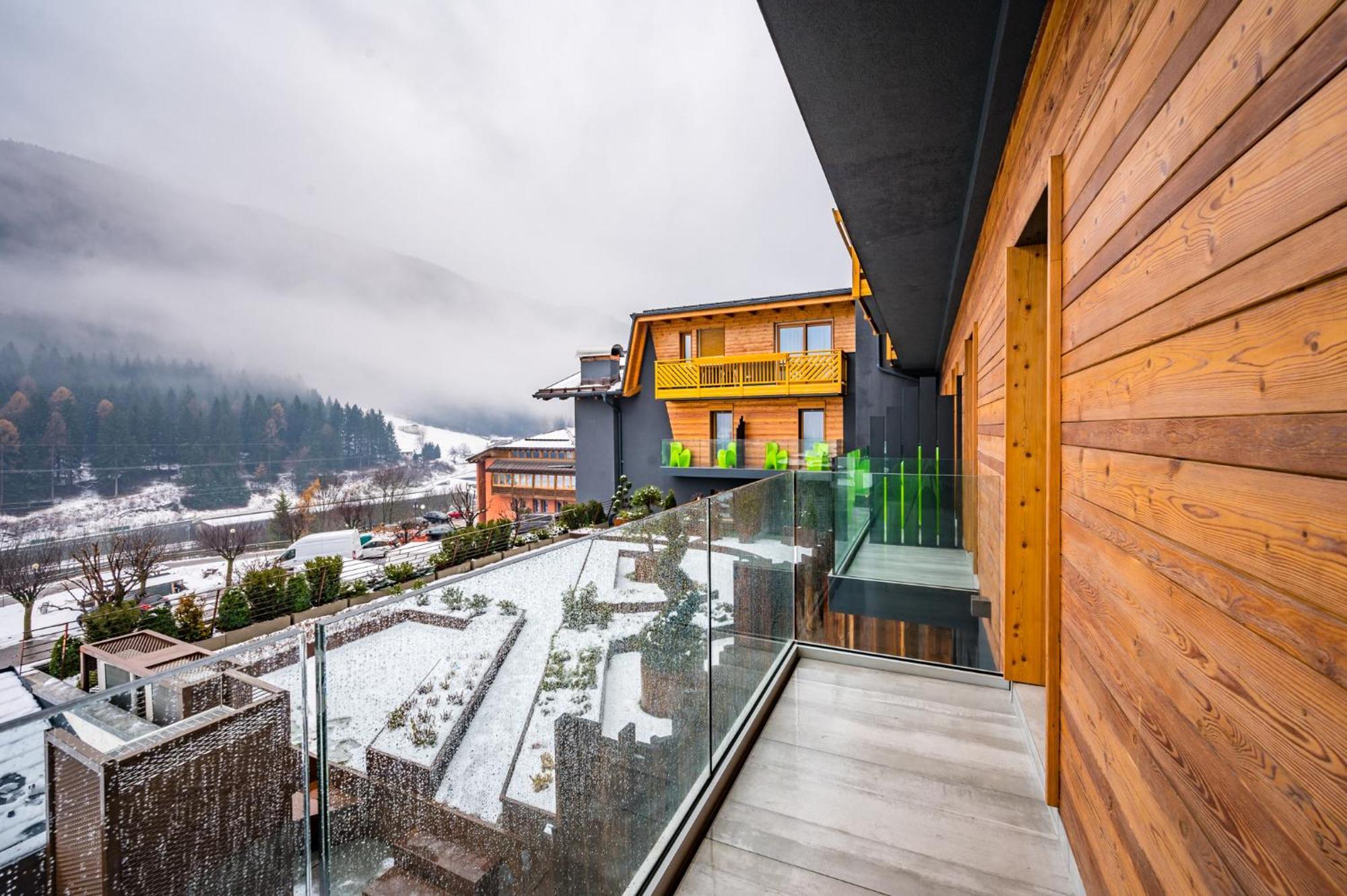 Hotel Ravelli Luxury Spa Mezzana  Exteriör bild