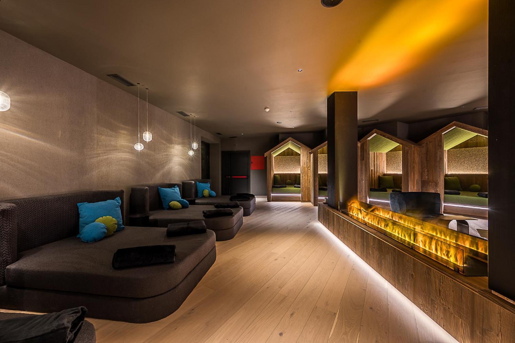 Hotel Ravelli Luxury Spa Mezzana  Exteriör bild