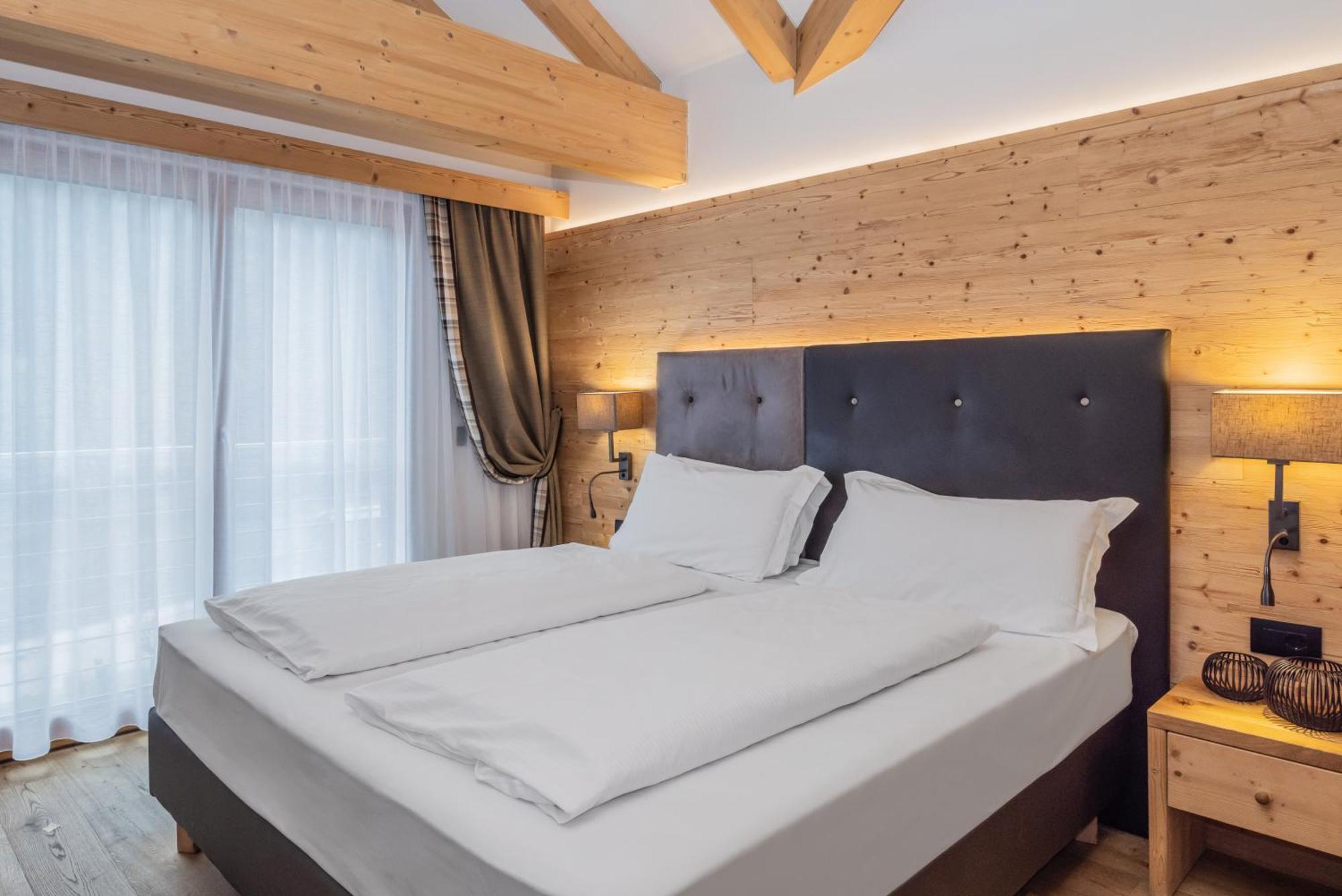 Hotel Ravelli Luxury Spa Mezzana  Exteriör bild