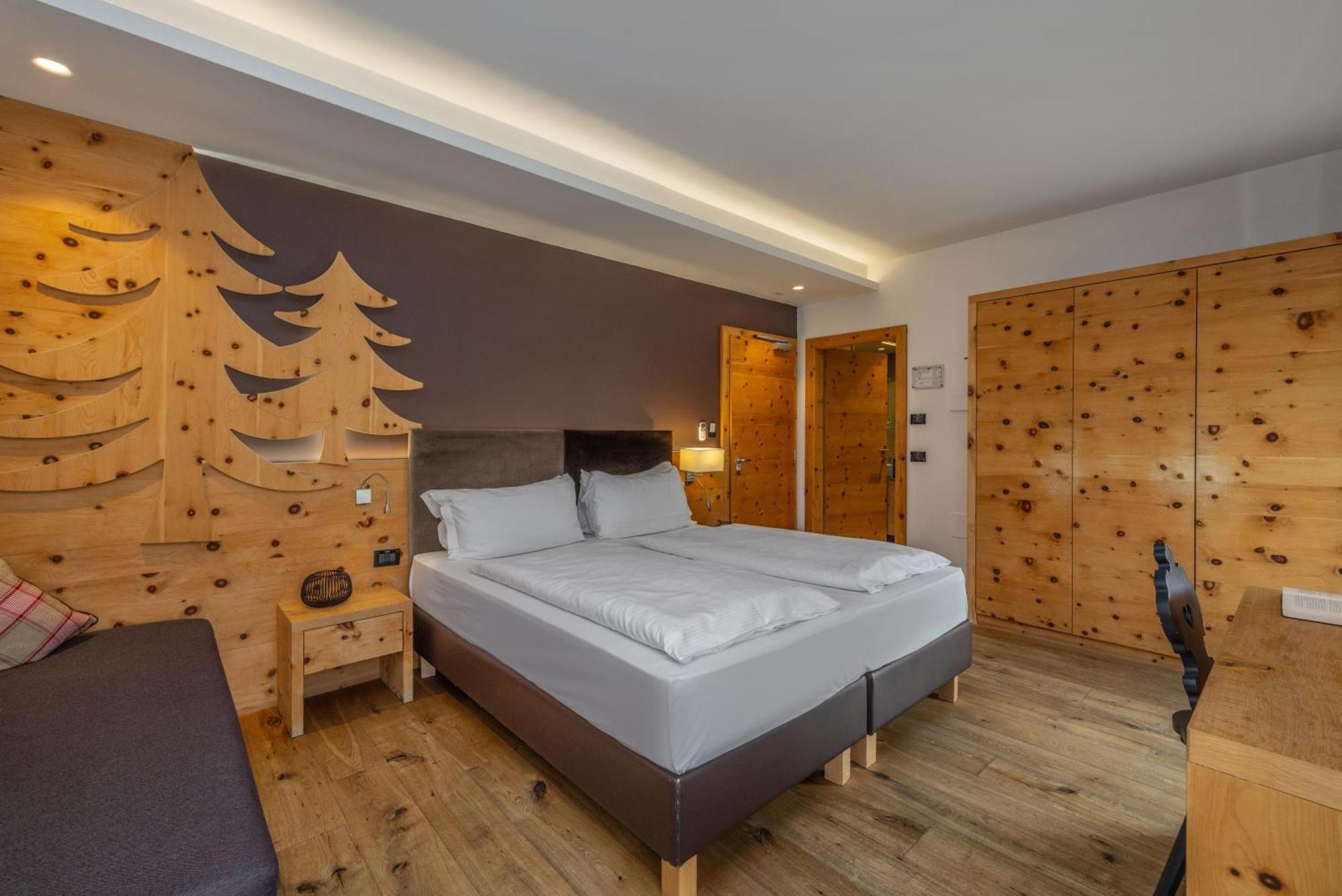Hotel Ravelli Luxury Spa Mezzana  Exteriör bild