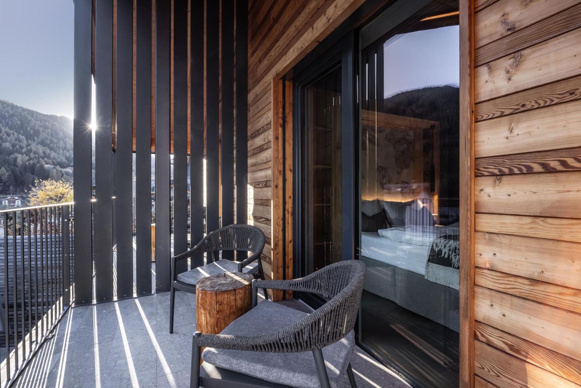 Hotel Ravelli Luxury Spa Mezzana  Exteriör bild